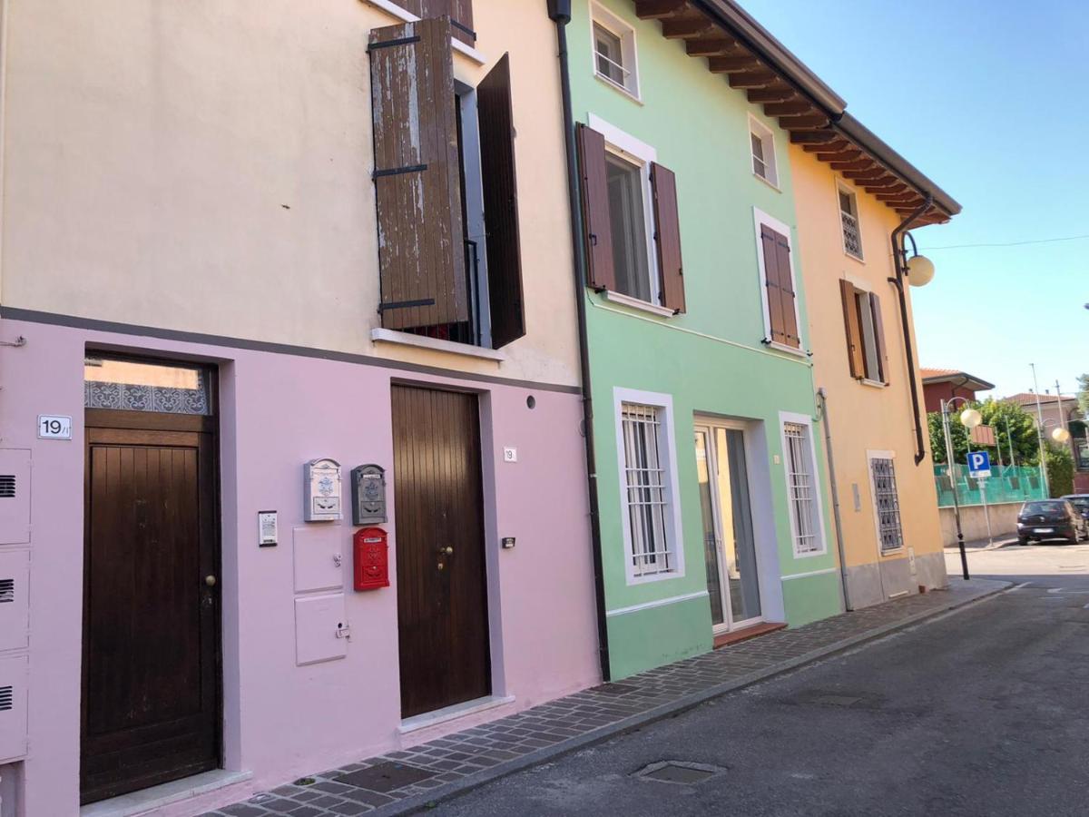 ديسينسانو ديل غاردا Oasi Di Paradiso - Comfy Private Apartment On Ground Floor With Terrace المظهر الخارجي الصورة